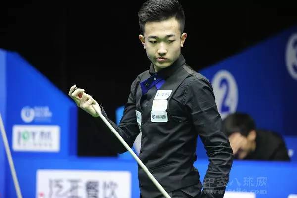 在对阵莱斯 在对阵莱斯