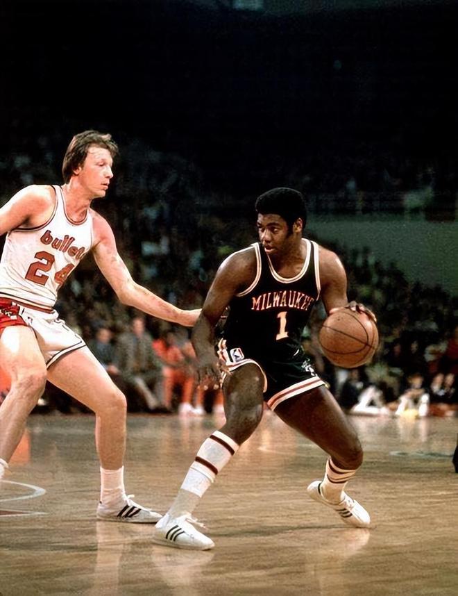 在攻守两个 在攻守两个