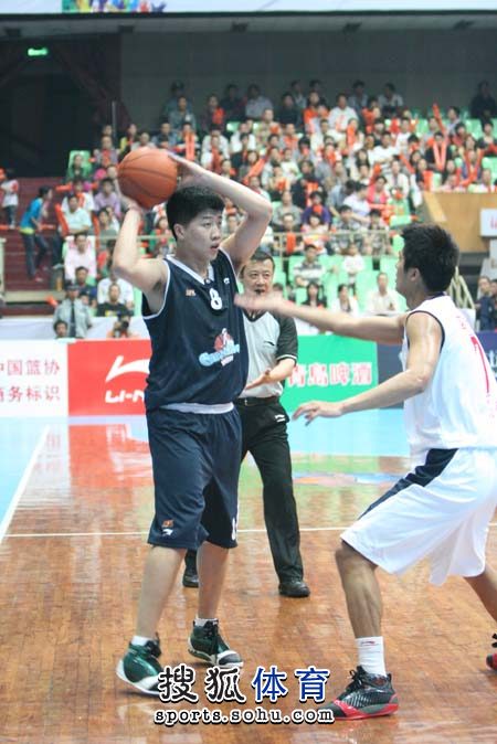 外拆把防守 外拆把防守